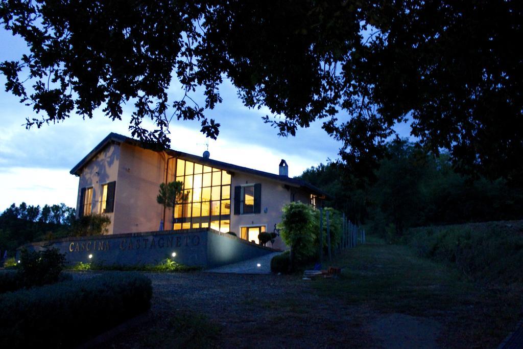 فندق Cascina Castagneto CastellʼAlfero المظهر الخارجي الصورة